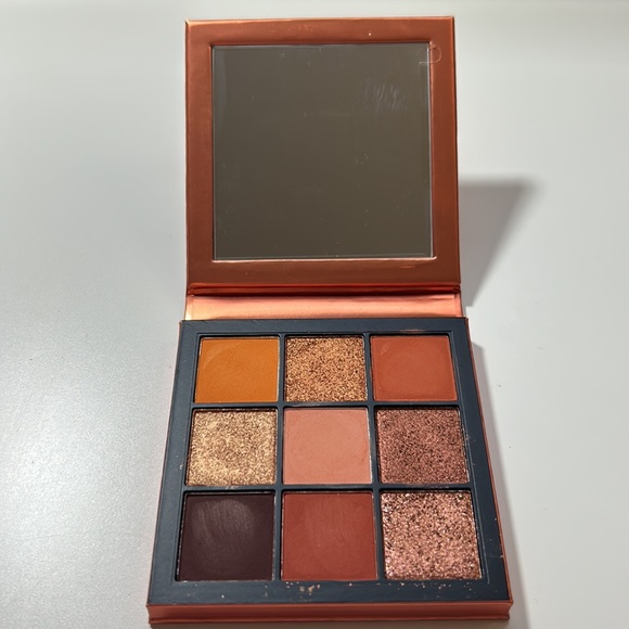 Huda Beauty Topaz Obsessions Eyeshadow Palette - Picture 2 of 4